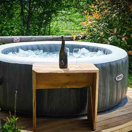 Hut At The Forest Male Brusnice